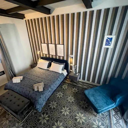 Saint Barth Guest House - Charming Rooms In Bari-3
